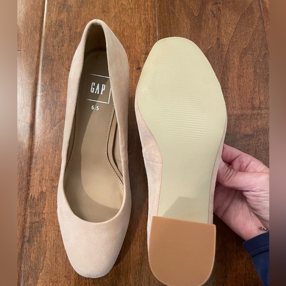 Nude suede block heels - Picture 6 of 6